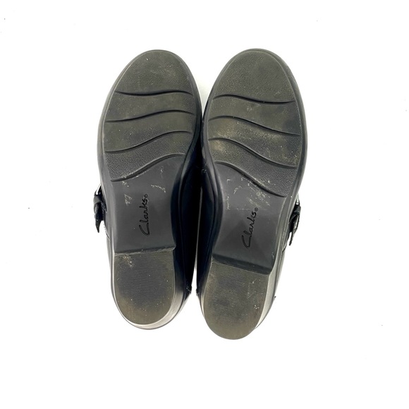 Clarks Soft Cushion Booties - Picture 7 of 7